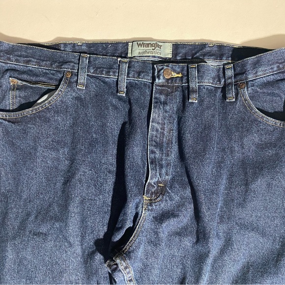 GOOD- 44 x 32 Big Mens Wrangler Authentics Jeans Pants Cotton Dk Blue 10ZM200RD - Picture 4 of 11